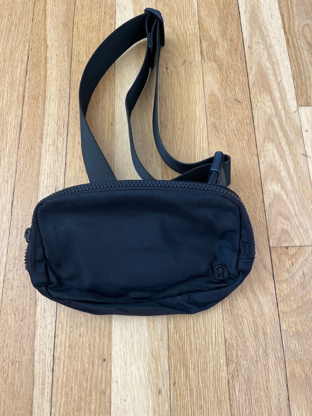 Lululemon black Fanny pack